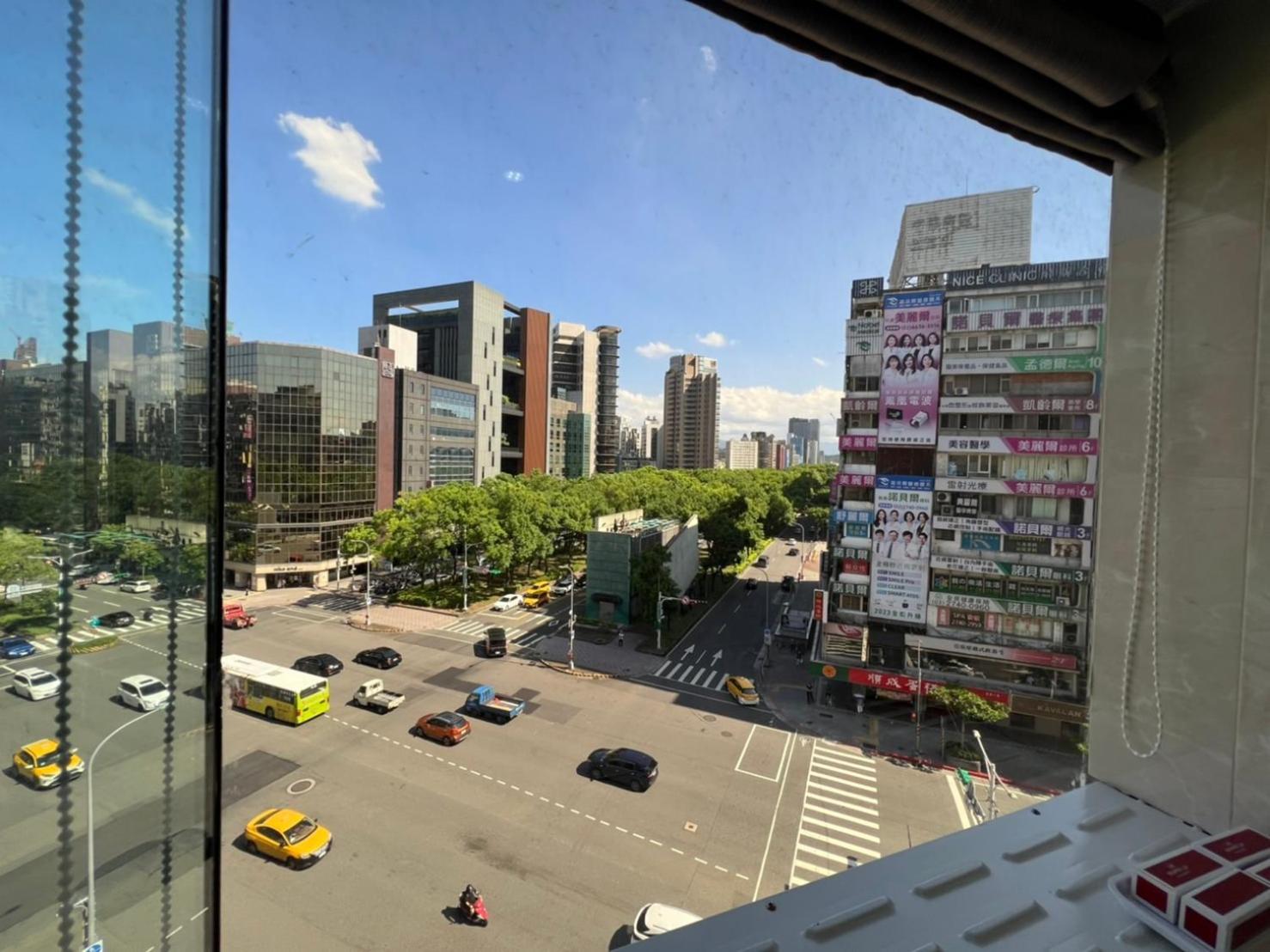 Meworld Hotel - Daan Tchaj-pej Exteriér fotografie